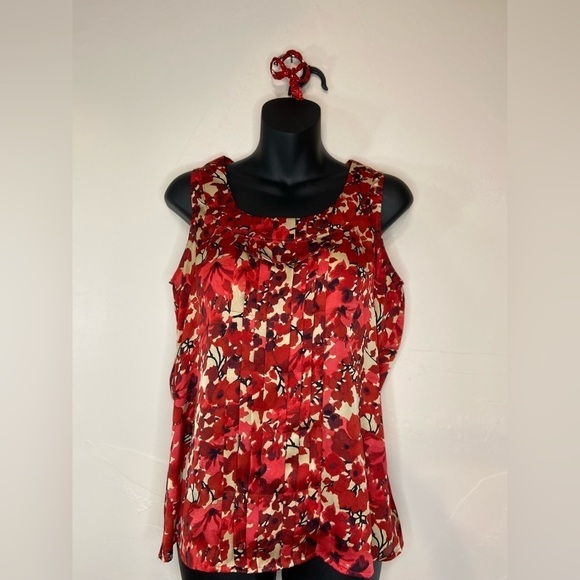 Anne Klein~Red, Pink & Cream Floral Print~Lovely Pleated Front Design~Size S - Picture 1 of 7